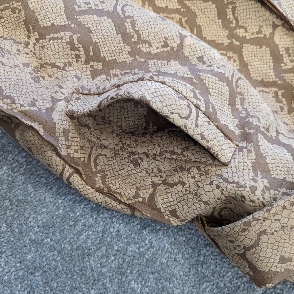 LUCY PARIS Chloe Exotic Snake Print Trench Coat - Extra Small - Chic and Edgy - Picture 8 of 13